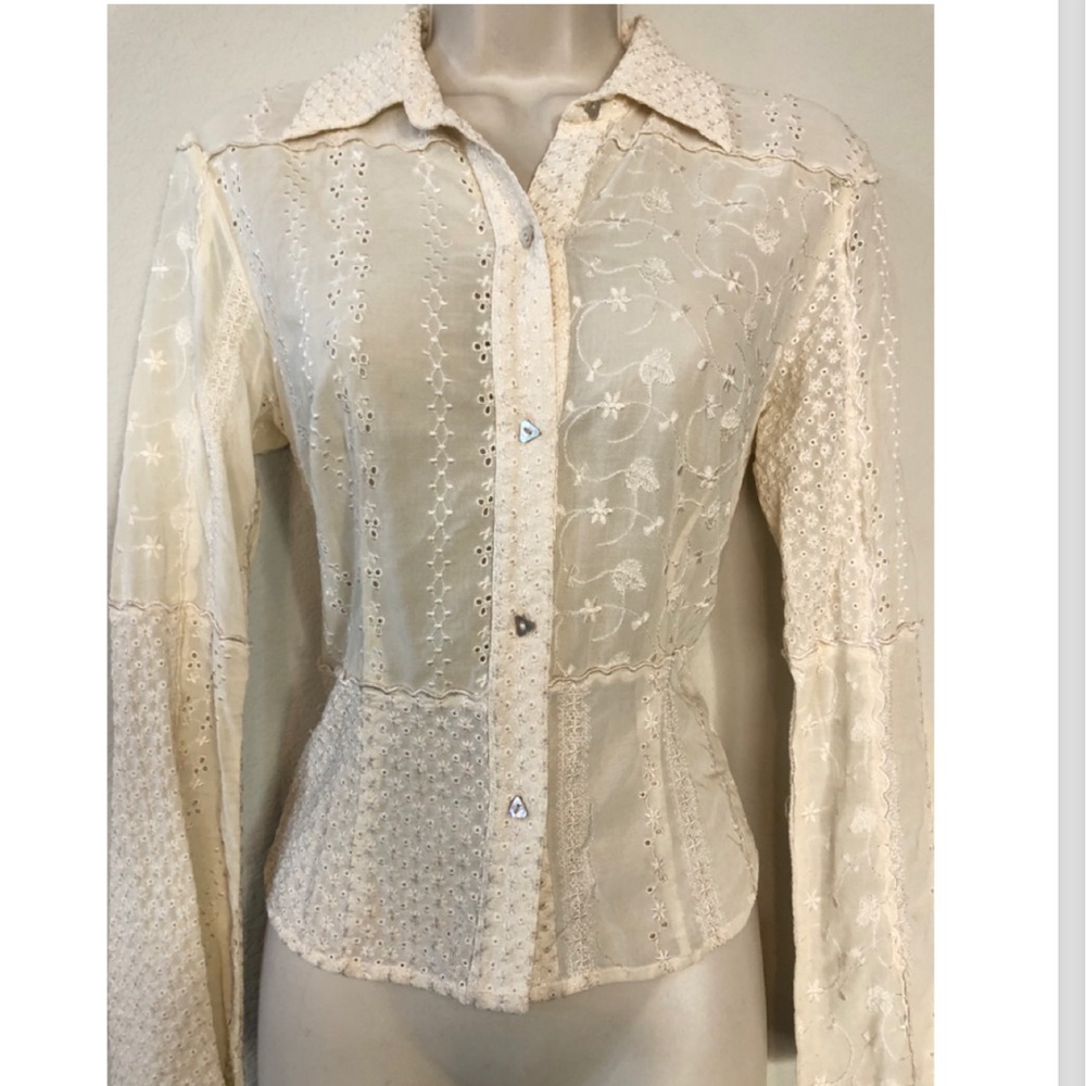 Like new sheer Intuitions blouse. Sz 4